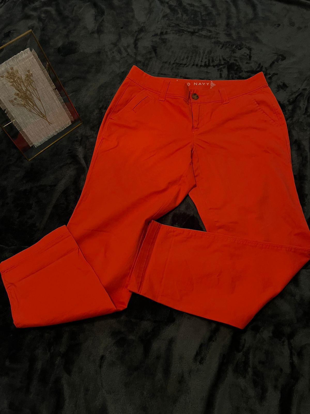 Suéter EXPRESS dorado